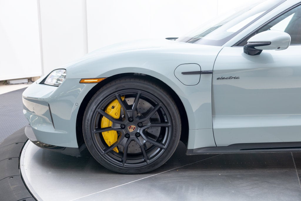 2025 Porsche Taycan GTS