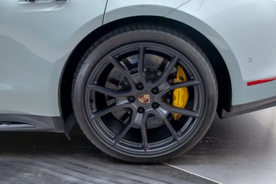 2025 Porsche Taycan GTS