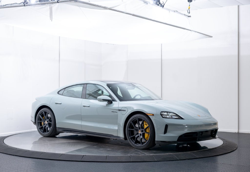 2025 Porsche Taycan GTS