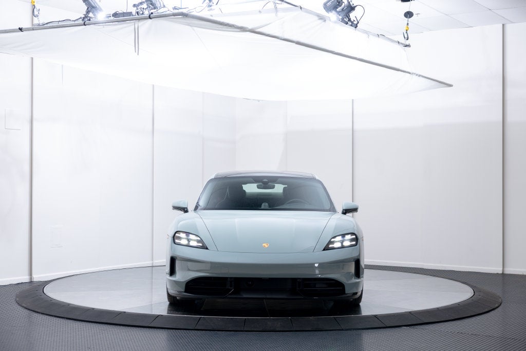 2025 Porsche Taycan GTS
