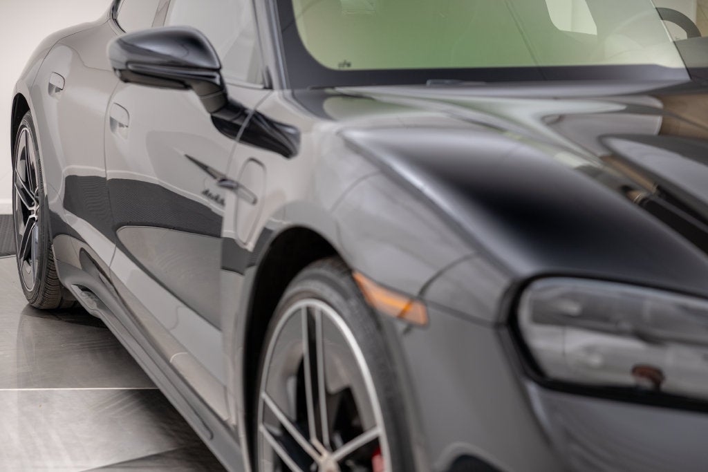 2025 Porsche Taycan GTS