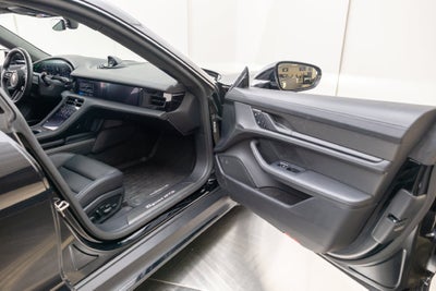 2025 Porsche Taycan GTS