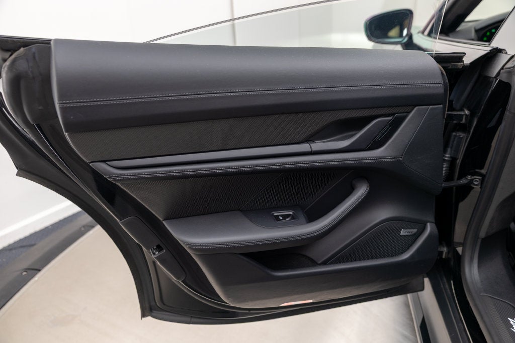 2025 Porsche Taycan GTS