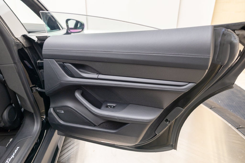 2025 Porsche Taycan GTS