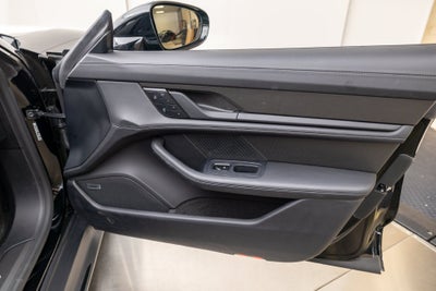 2025 Porsche Taycan GTS