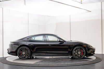 2025 Porsche Taycan GTS