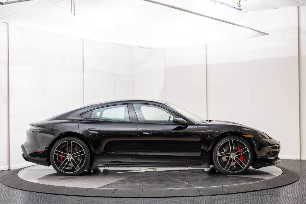 2025 Porsche Taycan GTS