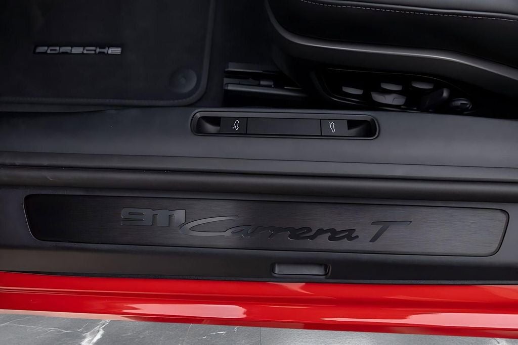 2025 Porsche 911 Carrera T