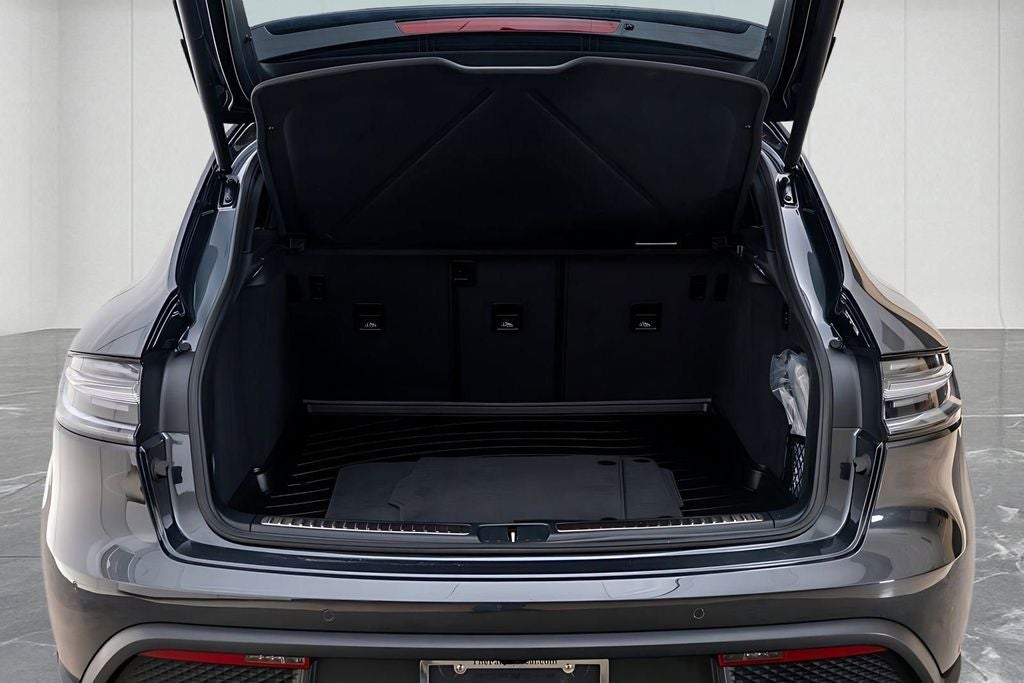 2025 Porsche Macan GTS