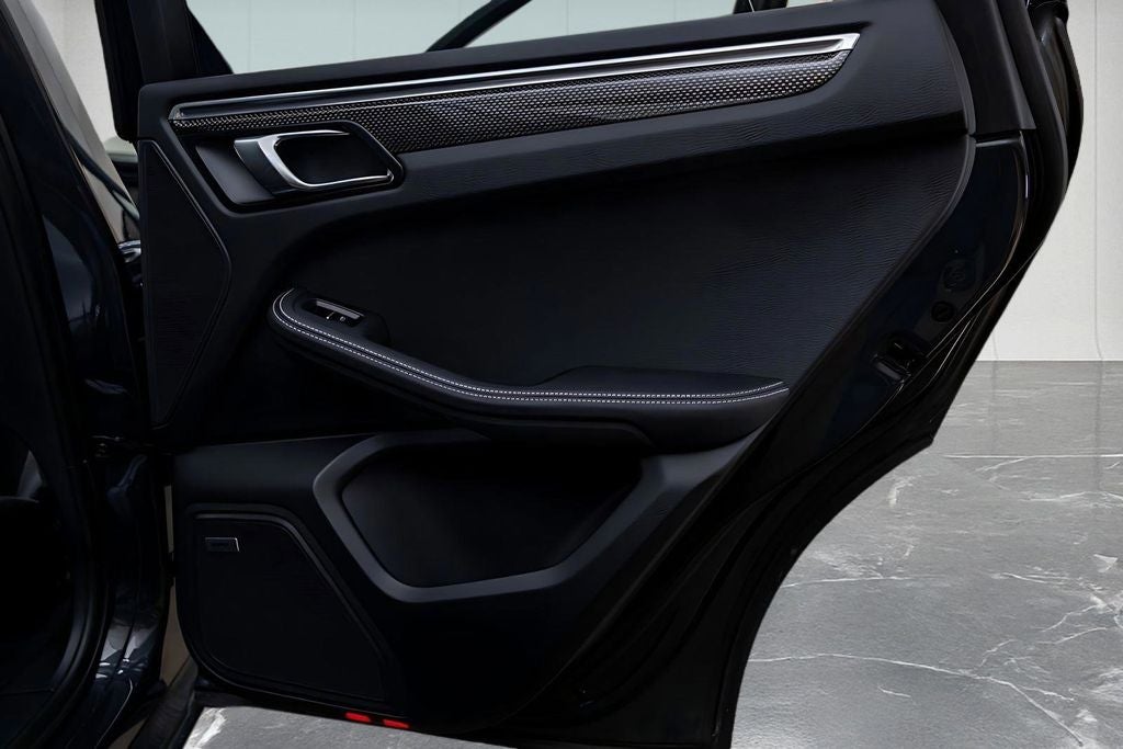 2025 Porsche Macan GTS