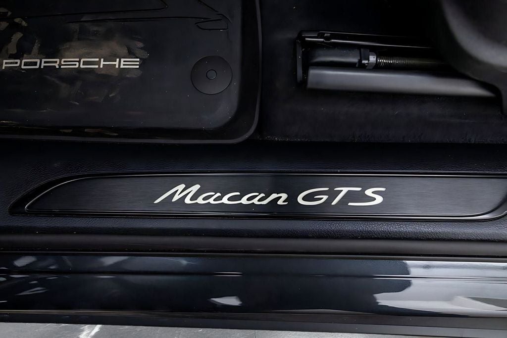 2025 Porsche Macan GTS