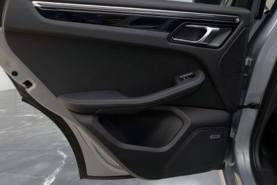 2024 Porsche Macan S