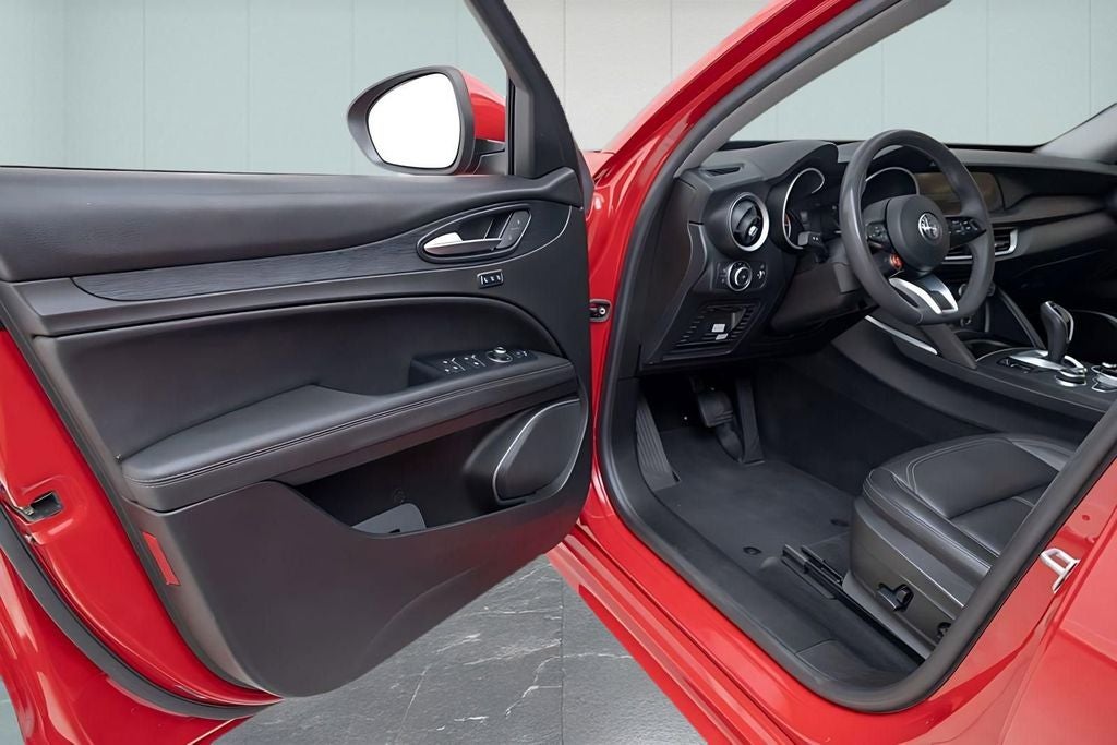 2020 Alfa Romeo Stelvio Base
