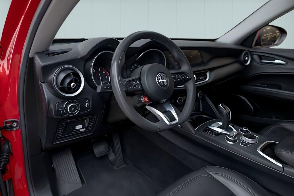 2020 Alfa Romeo Stelvio Base