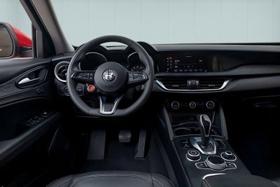 2020 Alfa Romeo Stelvio Base