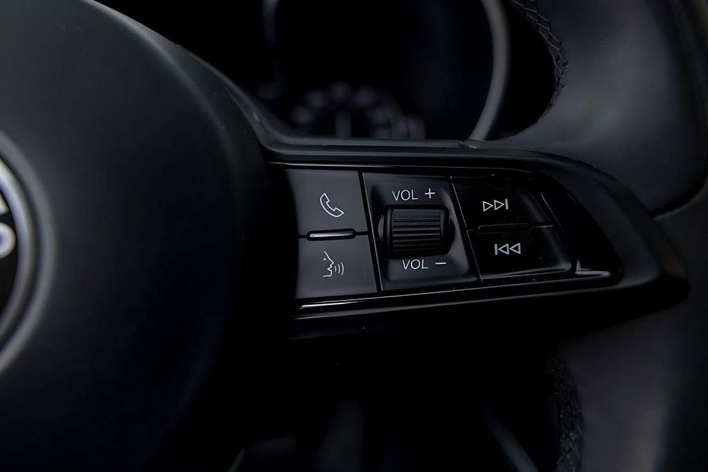 2020 Alfa Romeo Stelvio Base