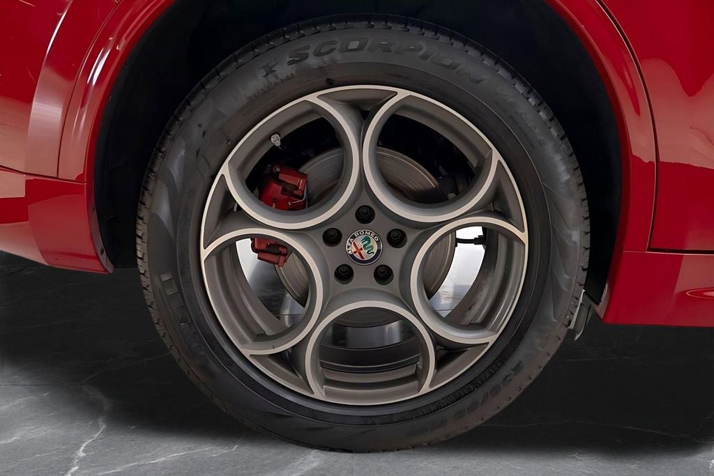 2020 Alfa Romeo Stelvio Base