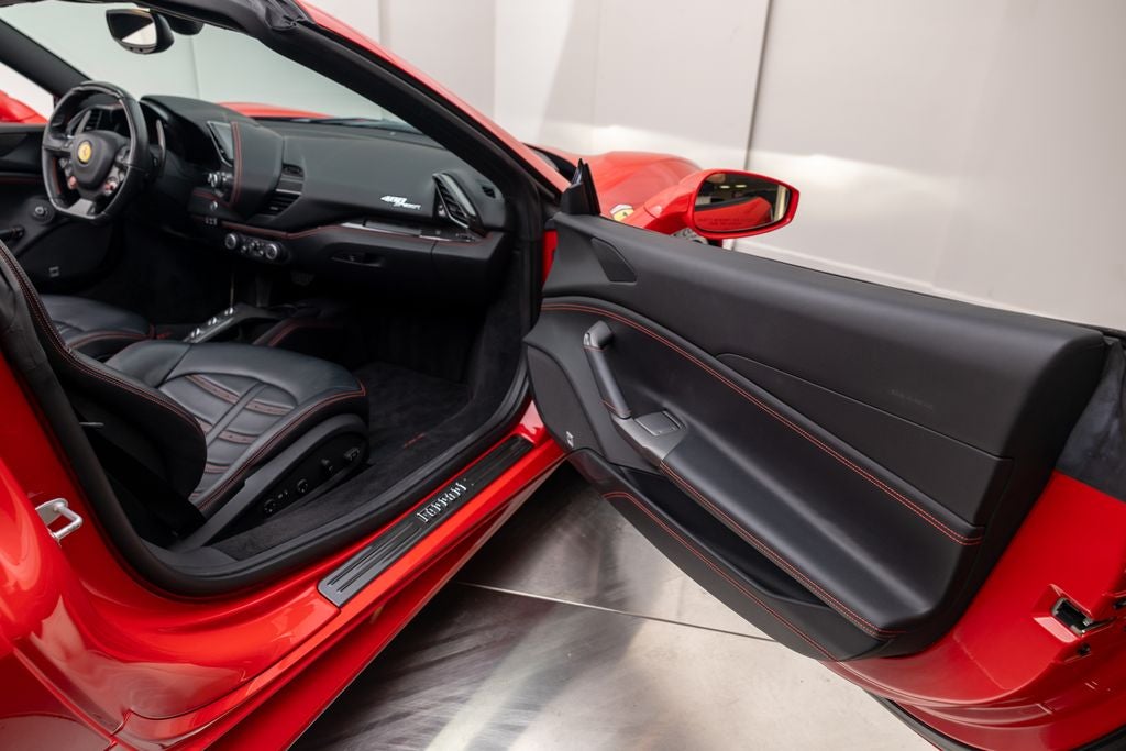 2019 Ferrari 488 Spider Base