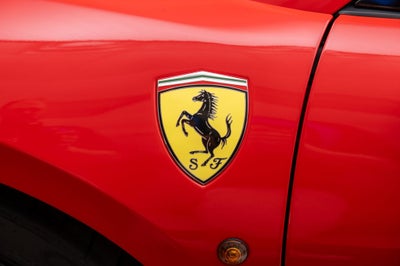 2019 Ferrari 488 Spider Base