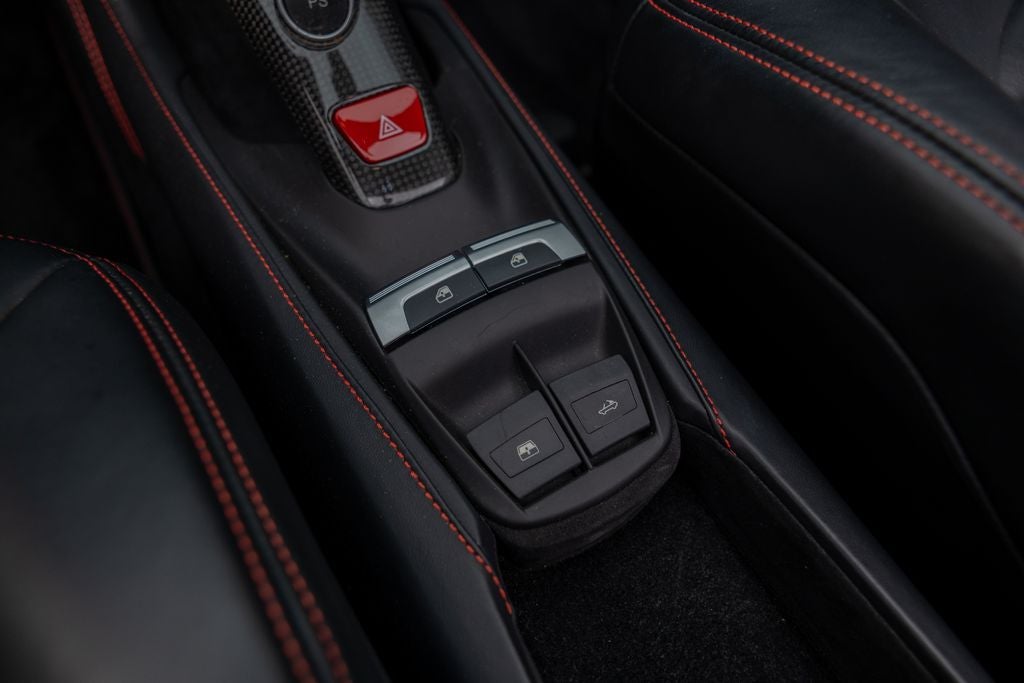 2019 Ferrari 488 Spider Base