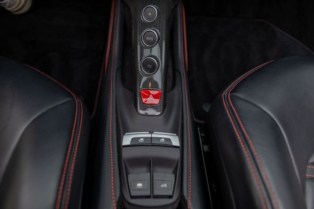 2019 Ferrari 488 Spider Base
