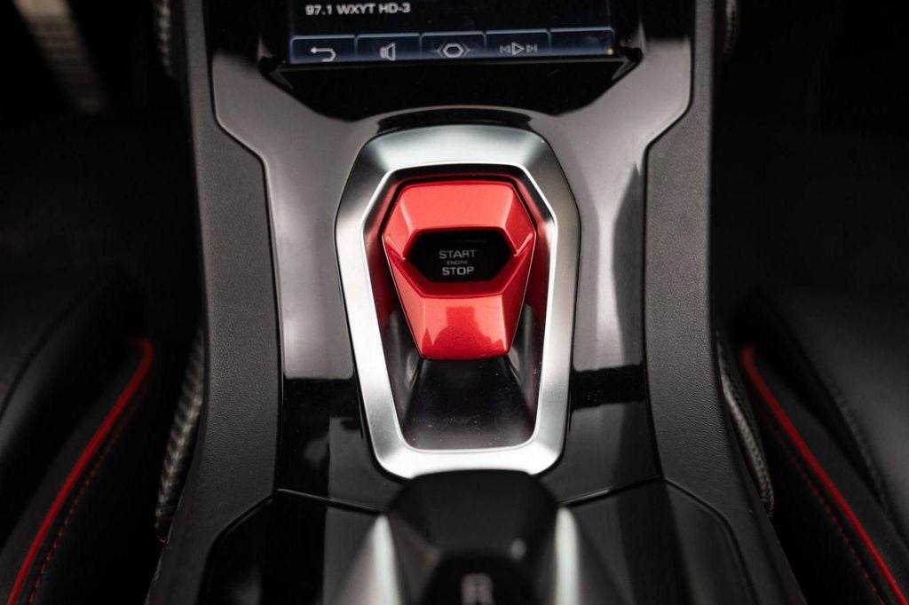 2020 Lamborghini Huracan EVO Base