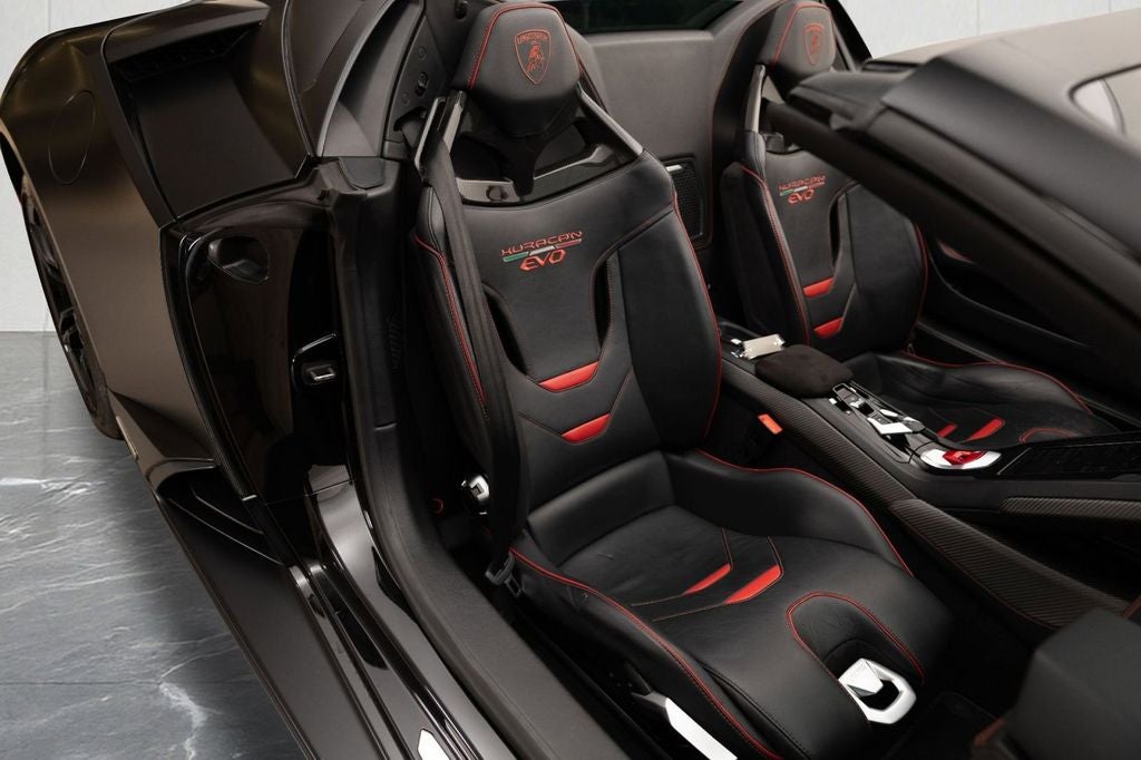 2020 Lamborghini Huracan EVO Base