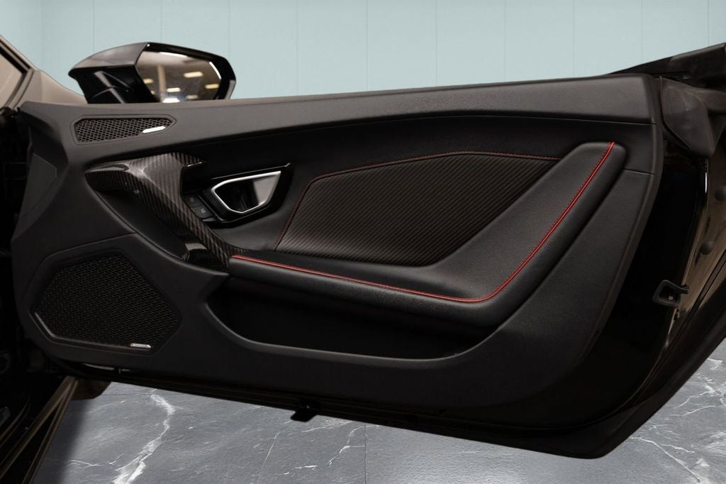 2020 Lamborghini Huracan EVO Base