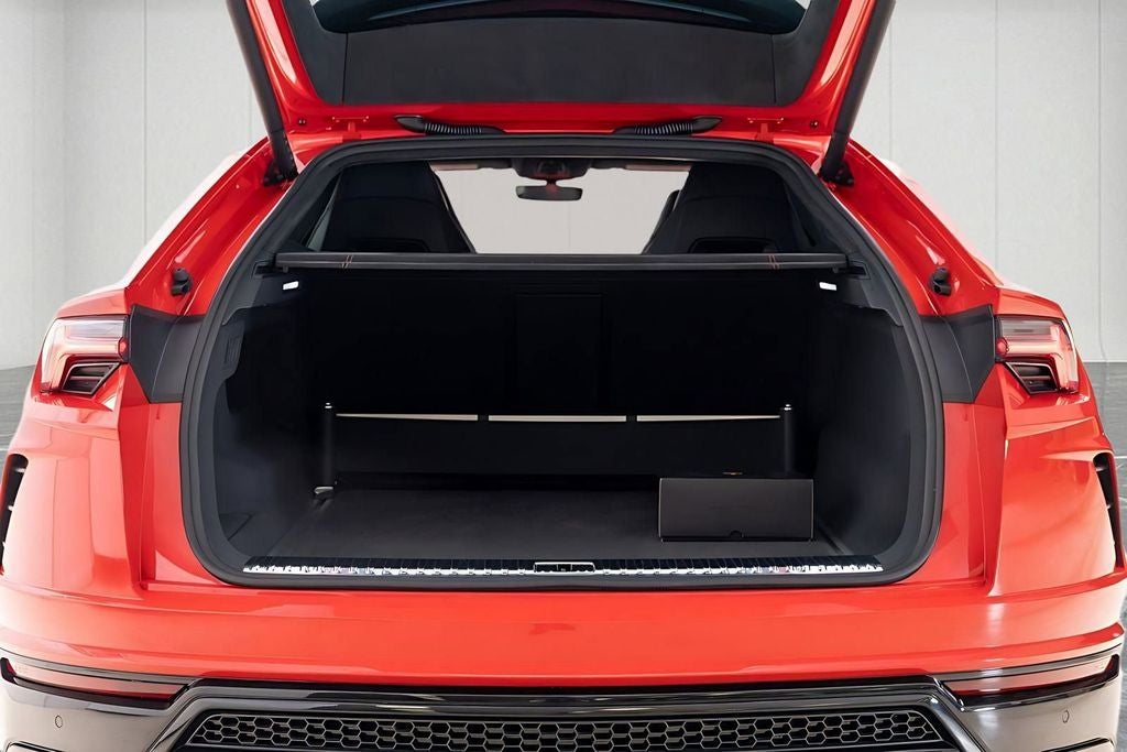 2022 Lamborghini Urus Base