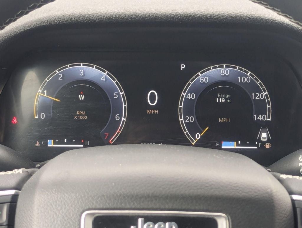 2023 Jeep Grand Cherokee Laredo