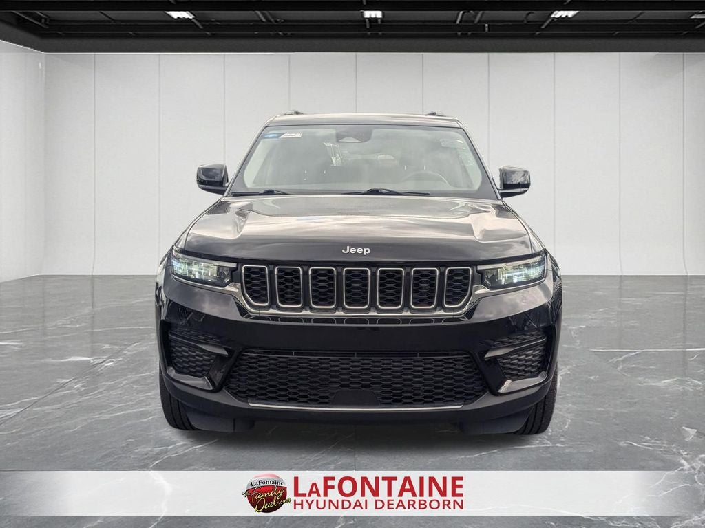 2023 Jeep Grand Cherokee Laredo