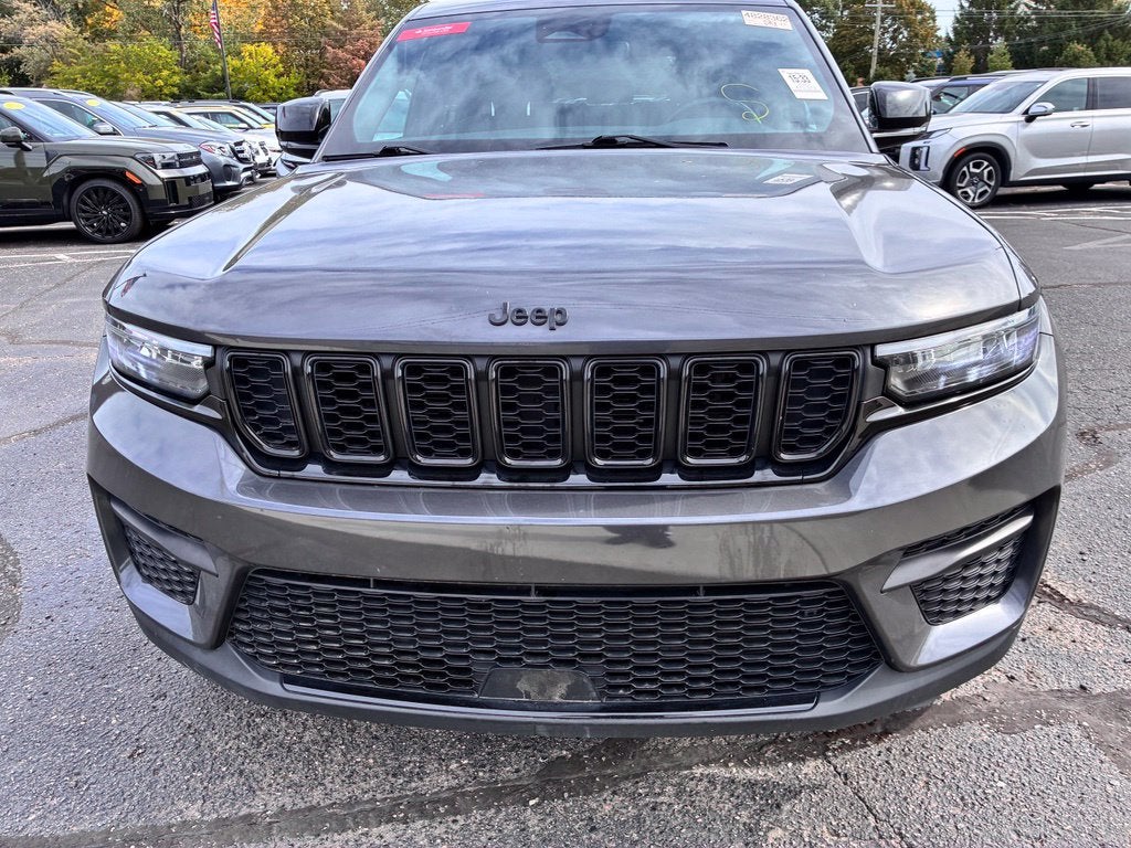 2022 Jeep Grand Cherokee Altitude