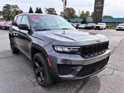 2022 Jeep Grand Cherokee Altitude