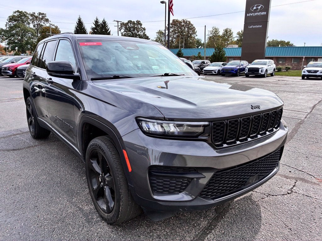 2022 Jeep Grand Cherokee Altitude