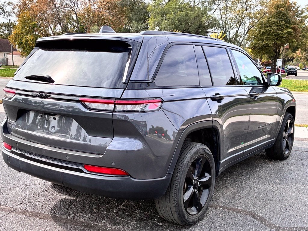 2022 Jeep Grand Cherokee Altitude