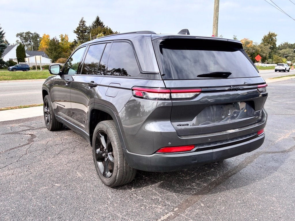 2022 Jeep Grand Cherokee Altitude