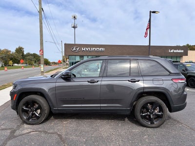 2022 Jeep Grand Cherokee Altitude