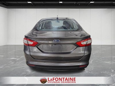 2016 Ford Fusion SE