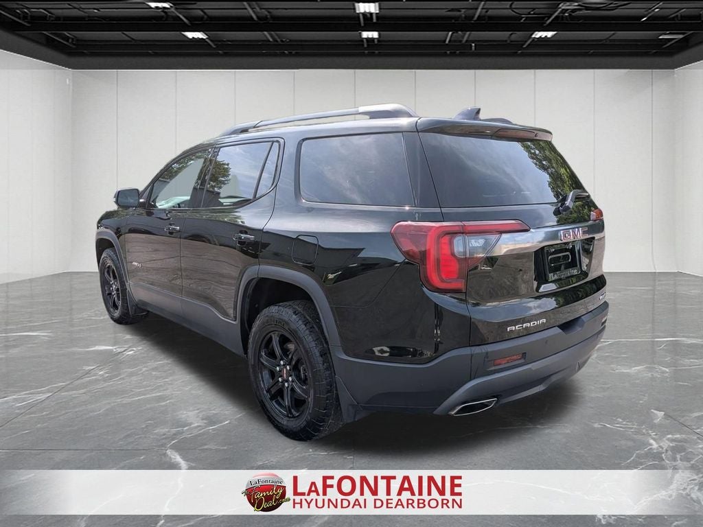 2023 GMC Acadia AT4