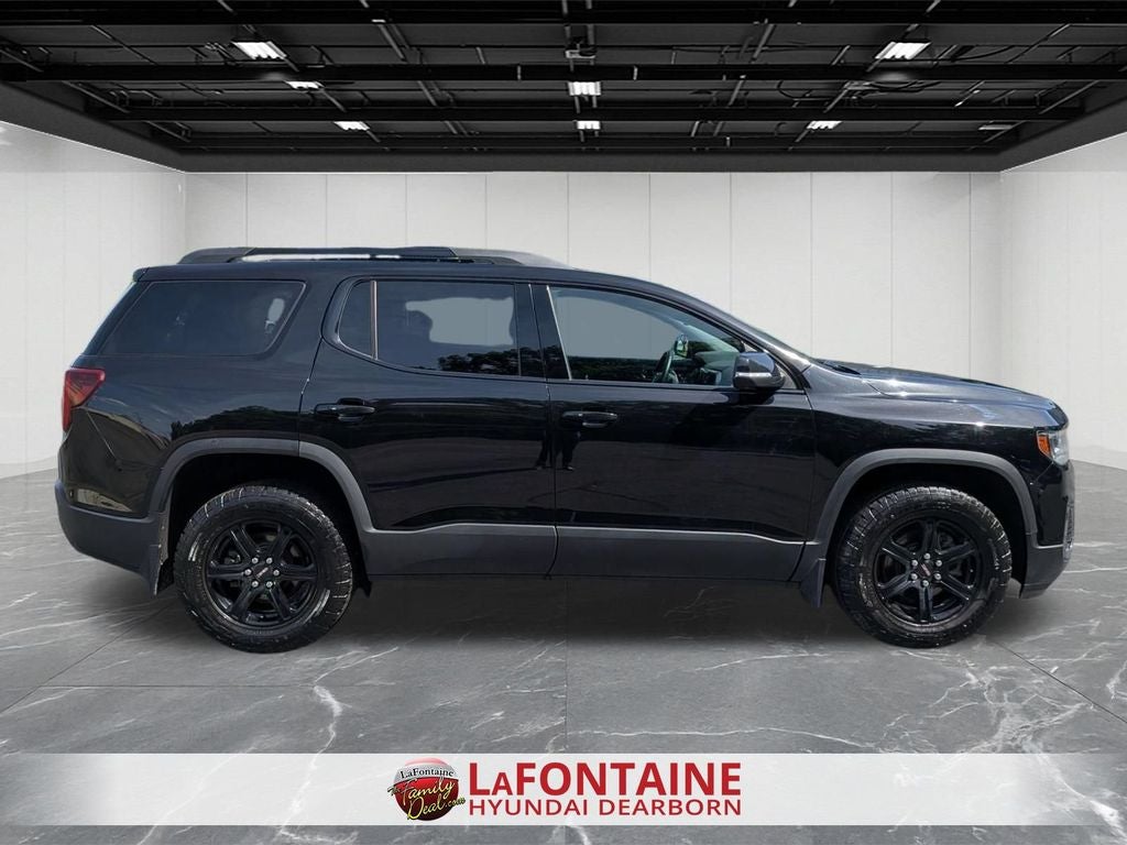 2023 GMC Acadia AT4