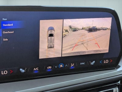 2024 Chevrolet Traverse FWD LT