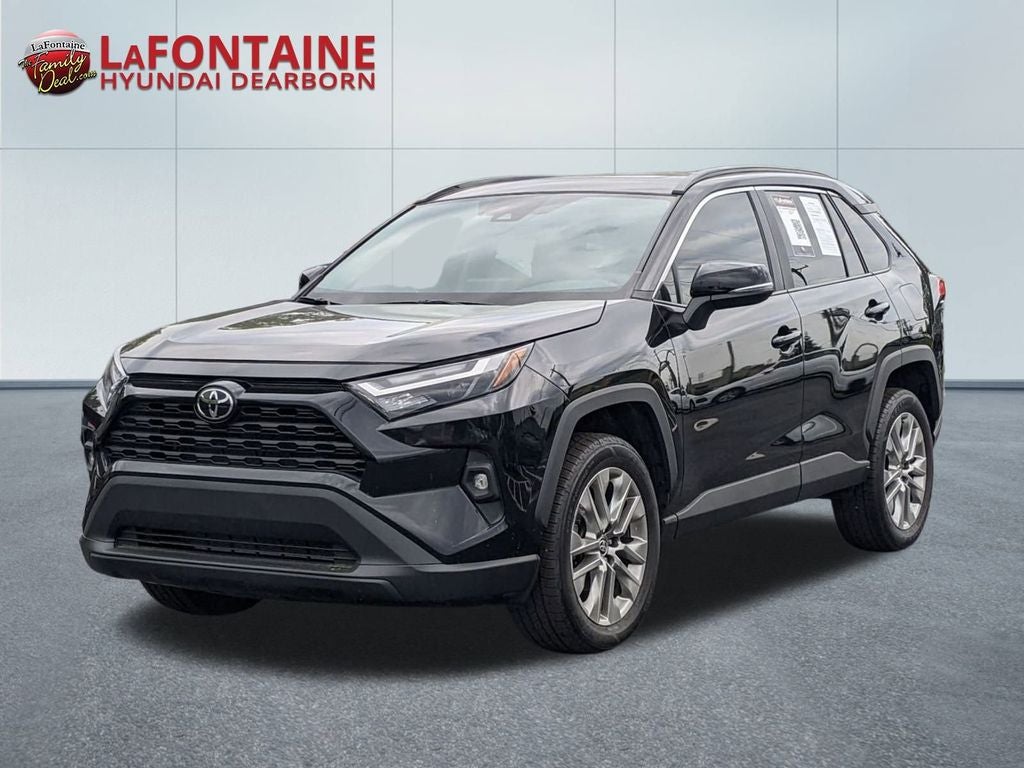 2022 Toyota RAV4 XLE Premium