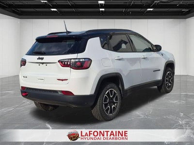 2025 Jeep Compass Trailhawk