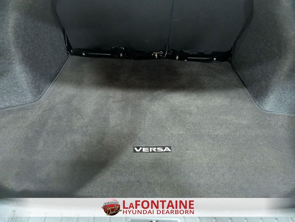 2025 Nissan Versa SV