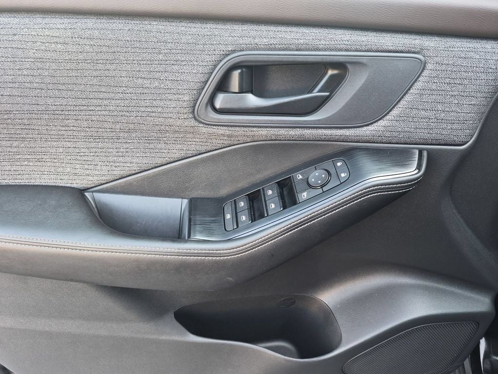 2022 Nissan Rogue S