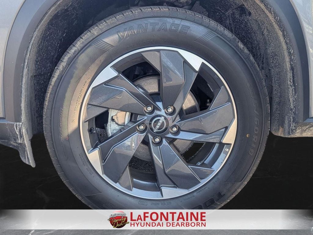 2025 Nissan Rogue SV