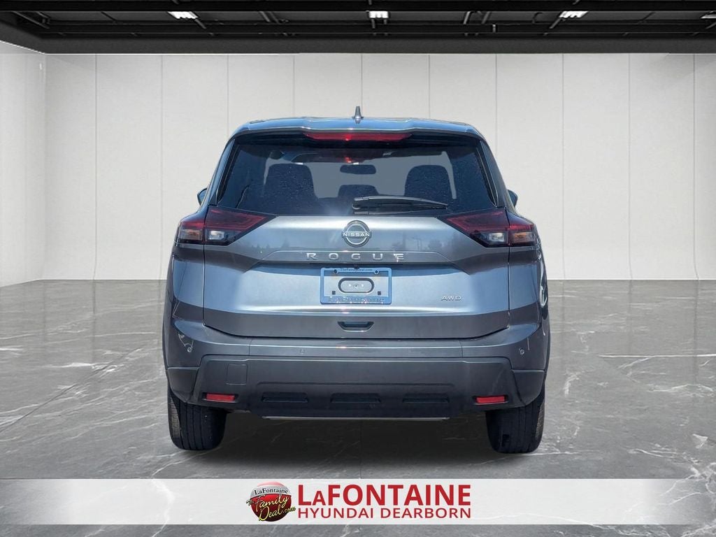 2025 Nissan Rogue SV