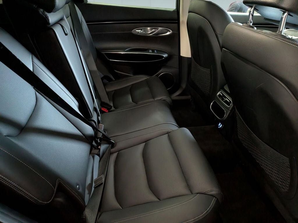 2025 Genesis GV70 2.5T