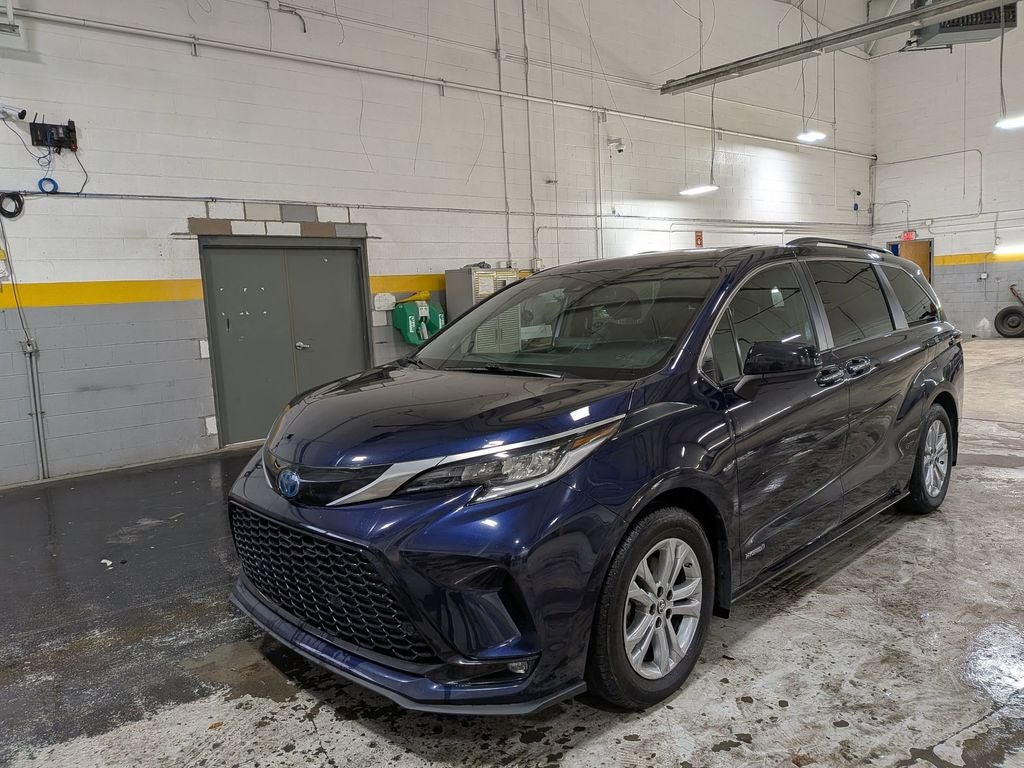 2021 Toyota Sienna XSE