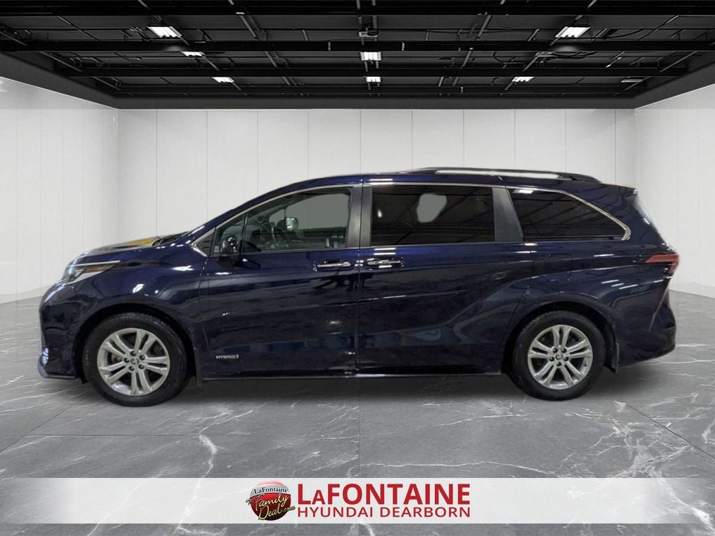 2021 Toyota Sienna XSE